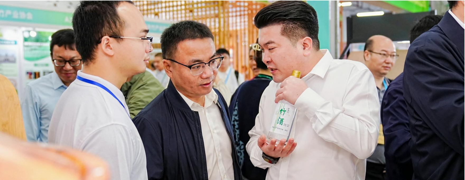 竹冠生态智能化生产基地正式投产